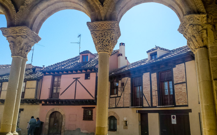 Plaza de San Lorenzo en Segovia