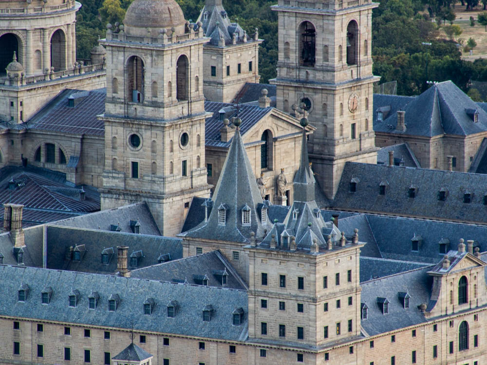 Escorial roofs from the distance